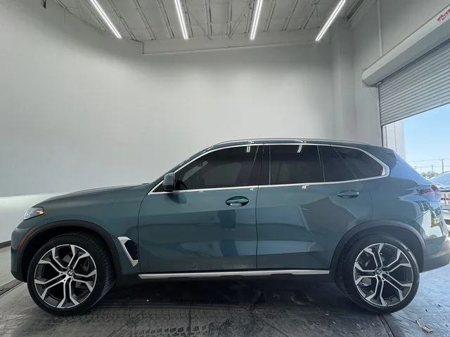 Used 2025 Blue Ridge Mountain Metallic BMW xDrive40i image 16