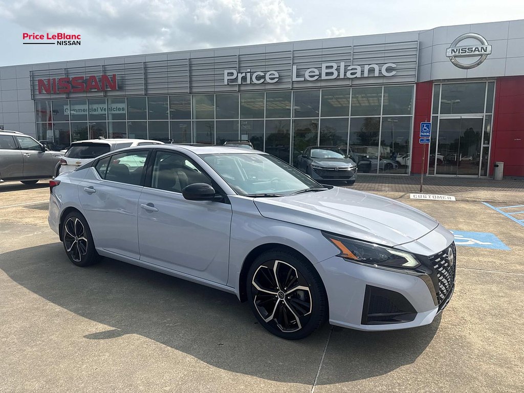 2023 Nissan Altima 2.5 SR