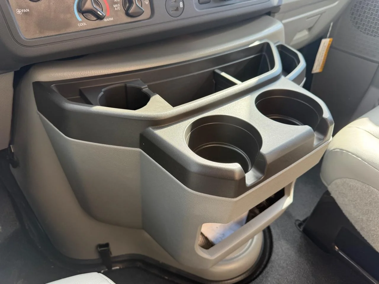 New 2026 Oxford White Ford E-450 DRW image 17