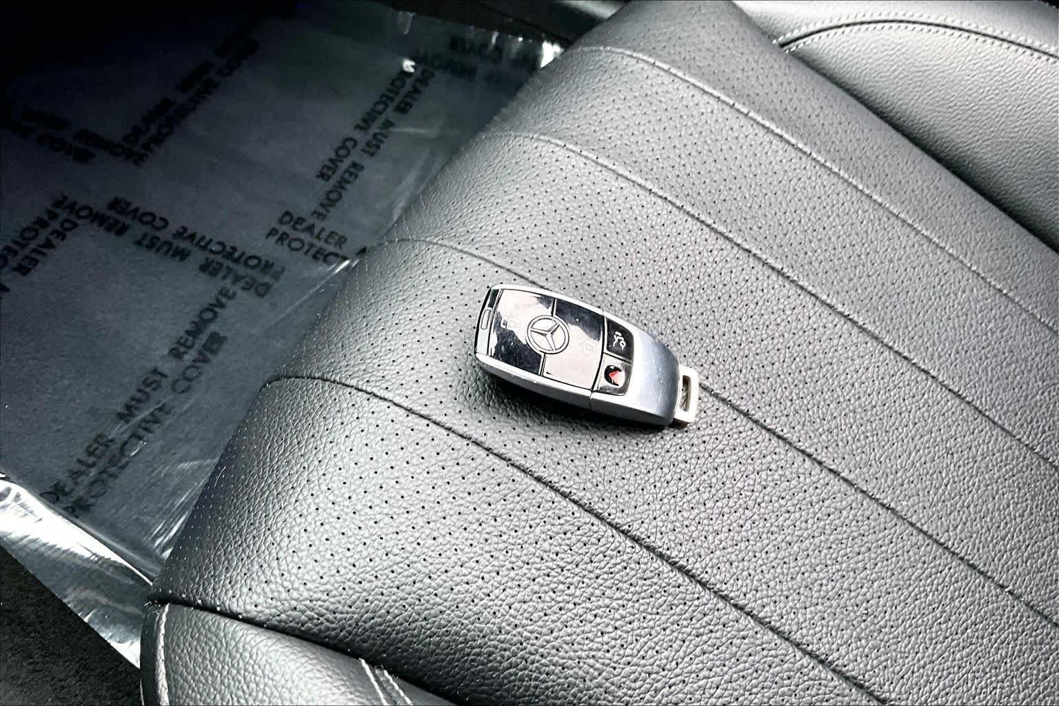 Used 2022 Polar White Mercedes-Benz E 350 image 15