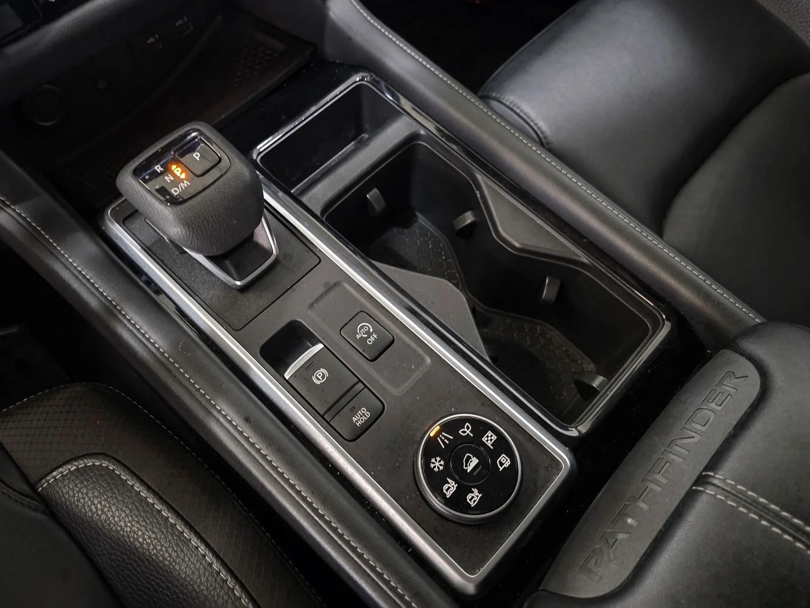 Used 2023 Black Nissan SL image 27