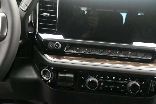 2026 Chevrolet Silverado 1500 LT - Photo 18