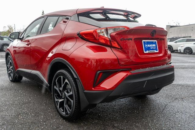 Used 2022 Red Toyota XLE image 8