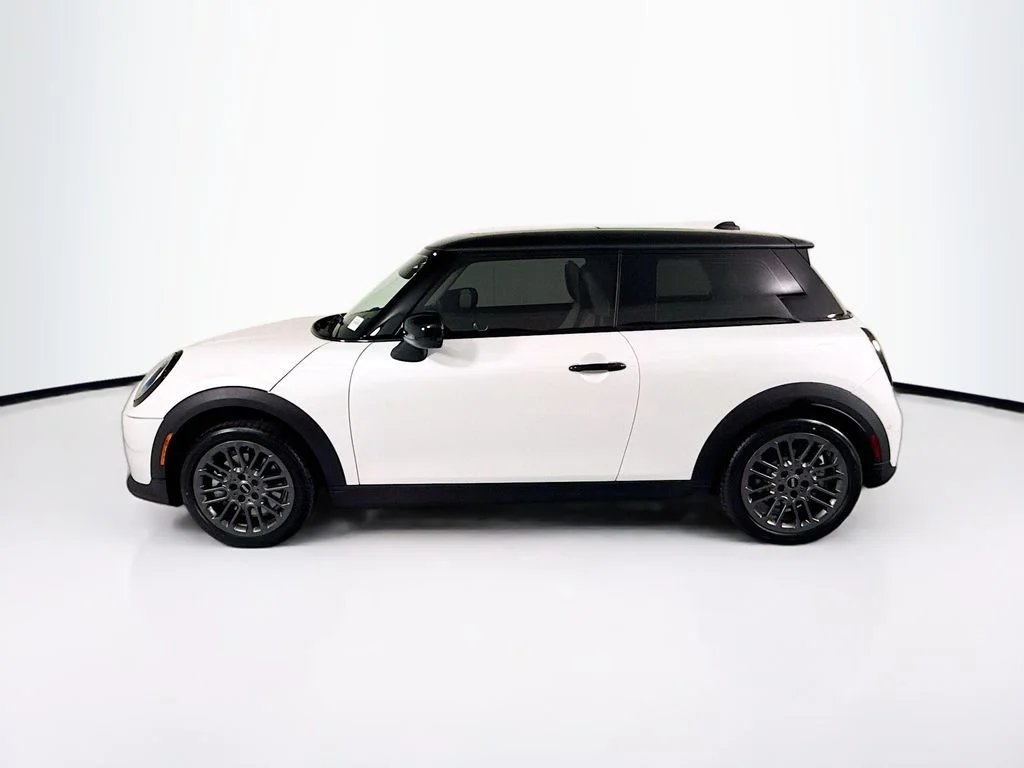 New 2026 Nanuq White Metallic MINI Signature Plus image 8