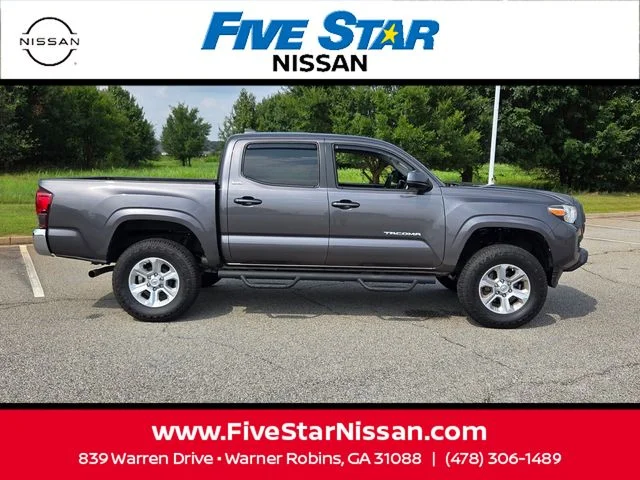 Used 2020 Gray Toyota SR5 image 14