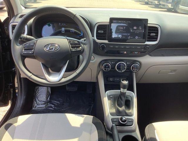 New 2026 Onyx Black Hyundai SEL image 13
