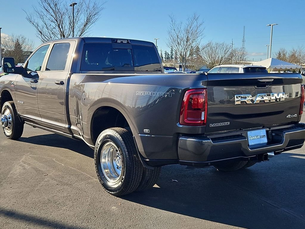 New 2026 Granite Crystal Metallic Clear-Coat Exterior Paint RAM Laramie image 4