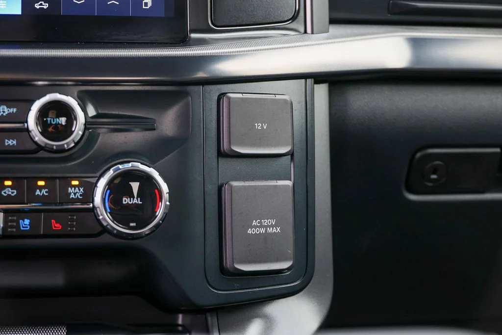 Used 2026 White Ford Lariat image 43