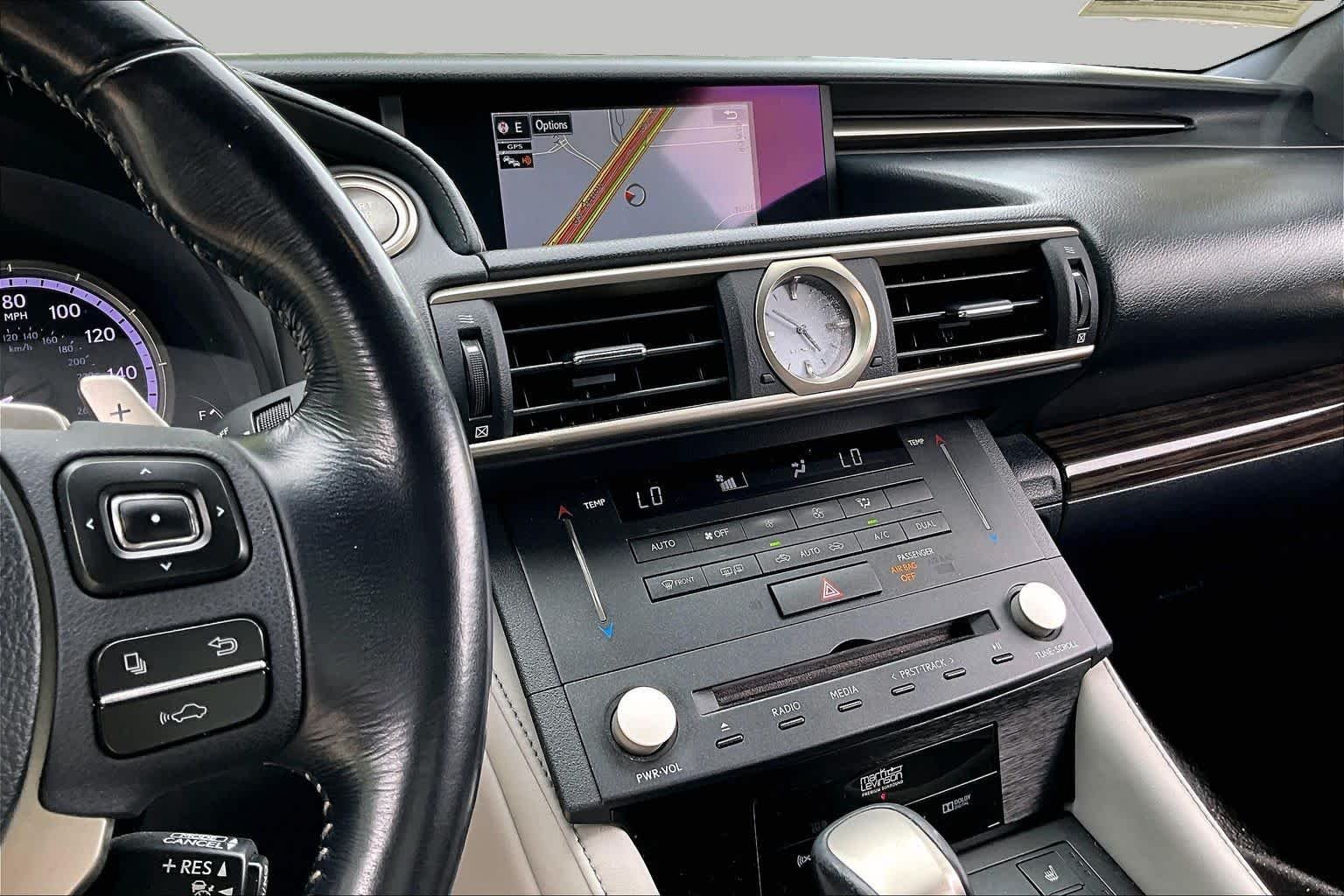 Used 2015 Atomic Silver Lexus  image 7