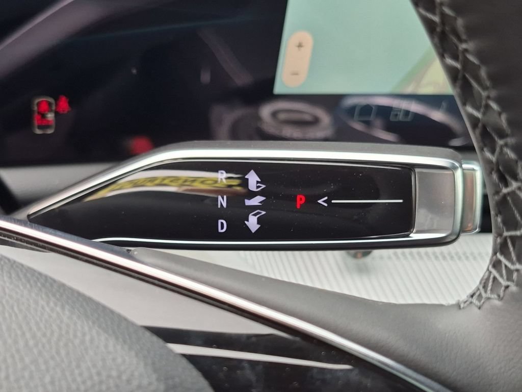 2027 Cadillac OPTIQ Luxury - Photo 15