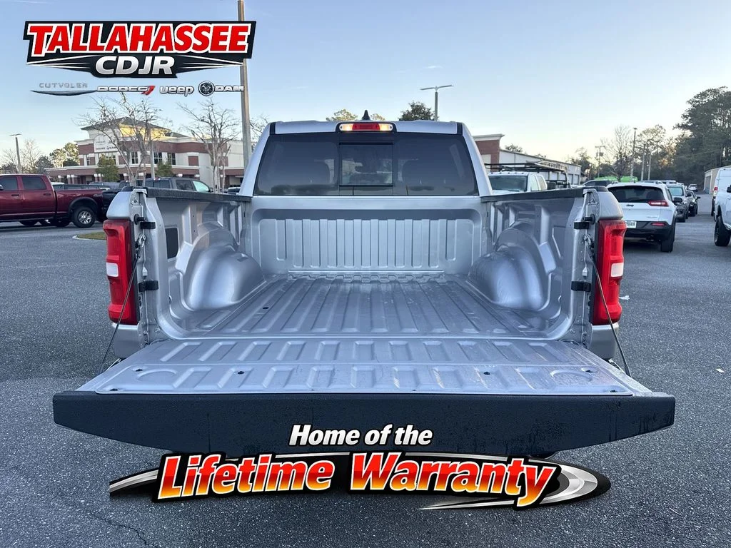 New 2026 Billet Silver Metallic Clearcoat RAM Big Horn/Lone Star image 27