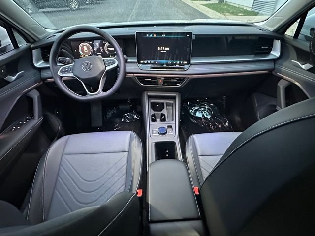 New 2026 Pure White Volkswagen 2.0T SE image 32