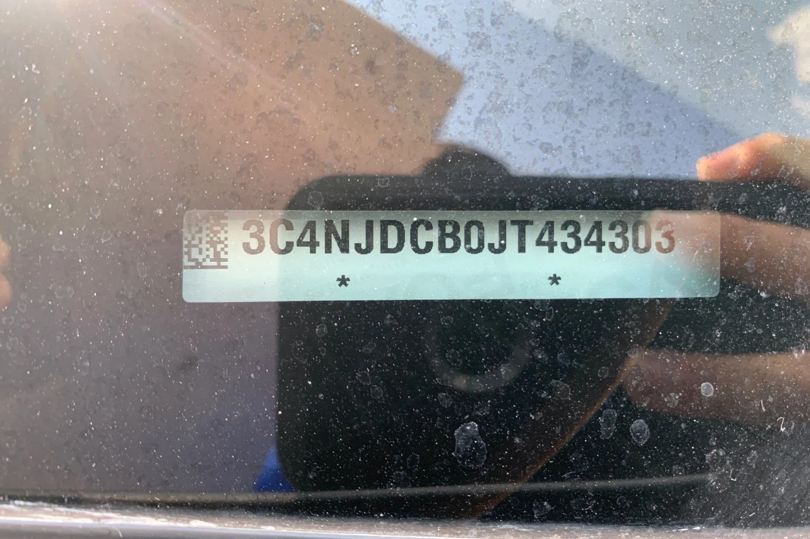 Used 2018 Silver Jeep Limited image 8