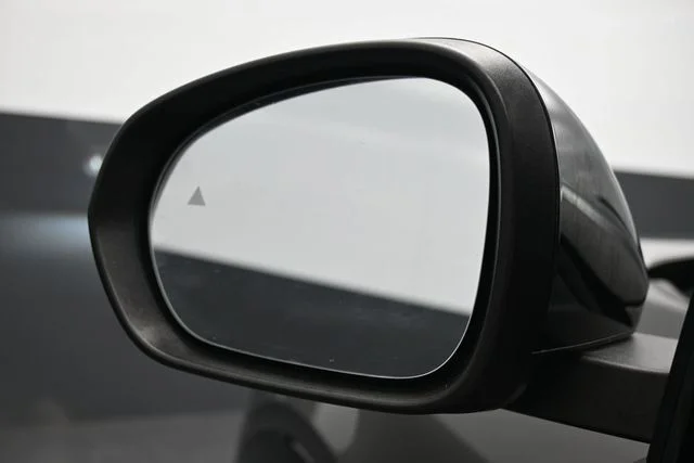 Used 2024 Silver Alfa Romeo Ti image 4