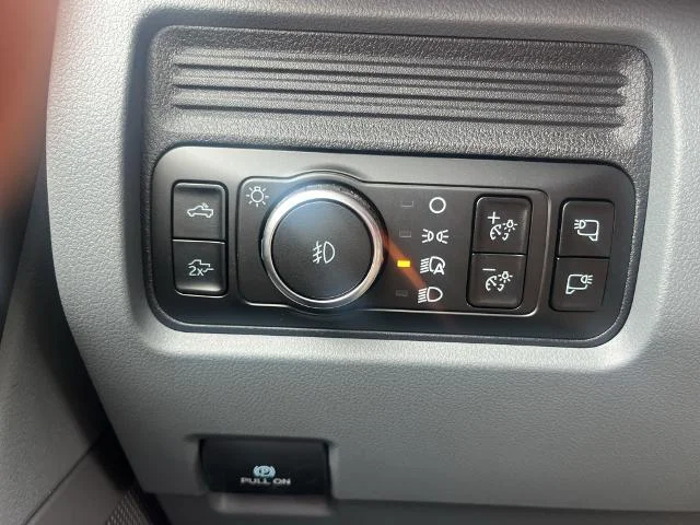 New 2027 Marsh Gray Metallic Ford F-250® XLT image 15