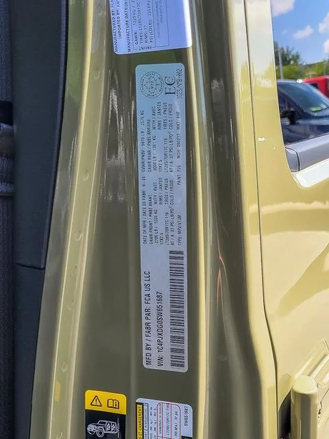 Used 2025 Green Jeep Willys image 28
