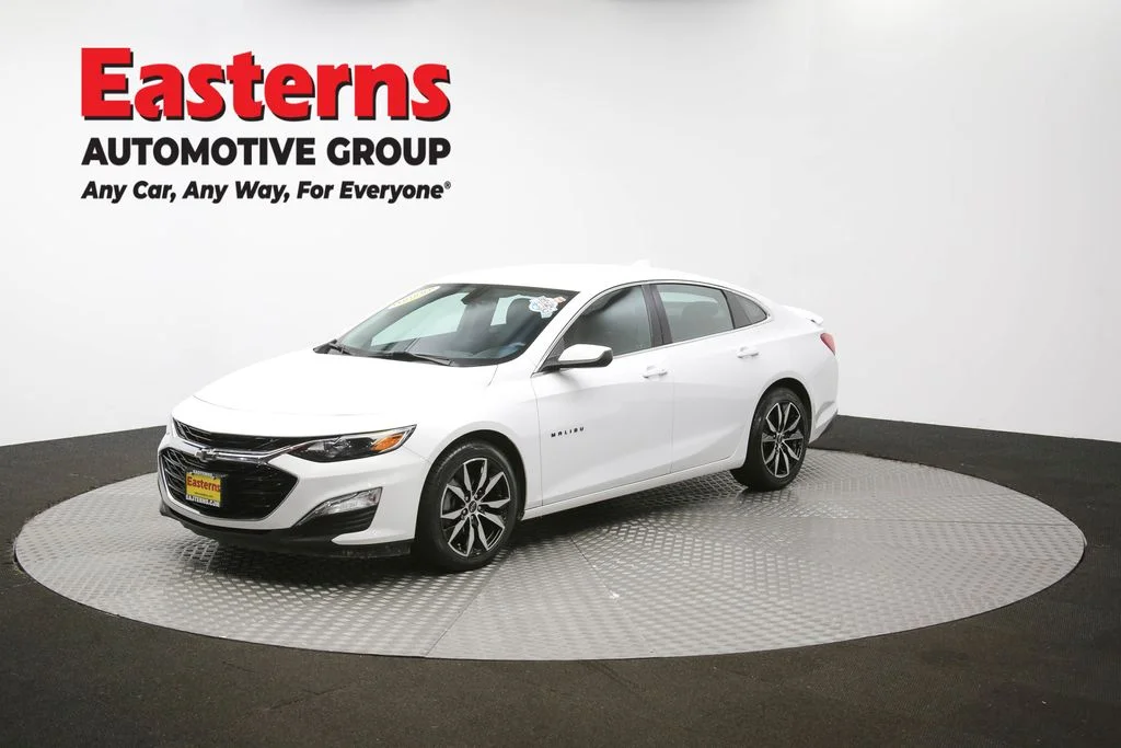 Used 2022 White Chevrolet RS image 52