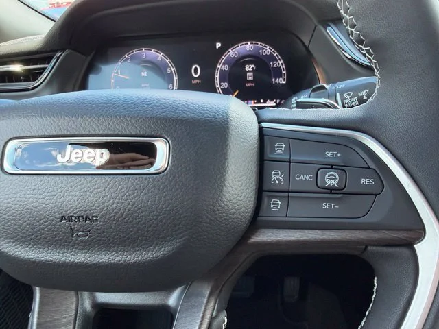 New 2027 Orange Jeep Limited image 20