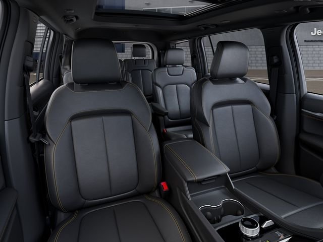 New 2026 Bright White Clear-Coat Exterior Paint Jeep  image 17