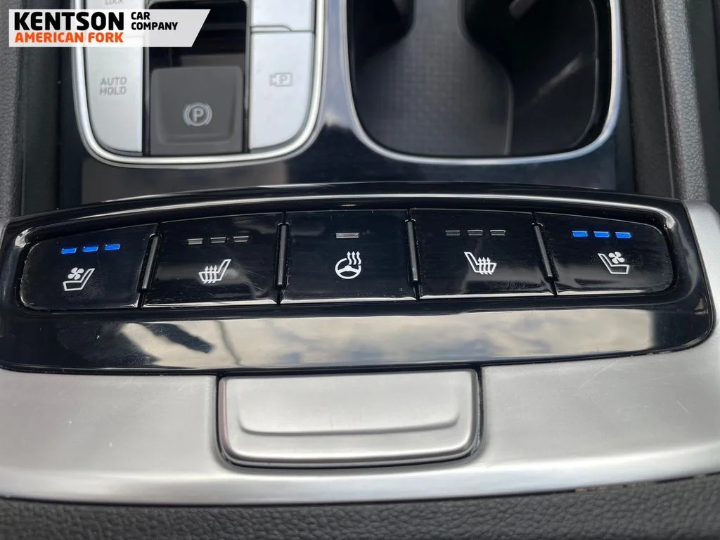 Used 2022 White Hyundai Limited image 42