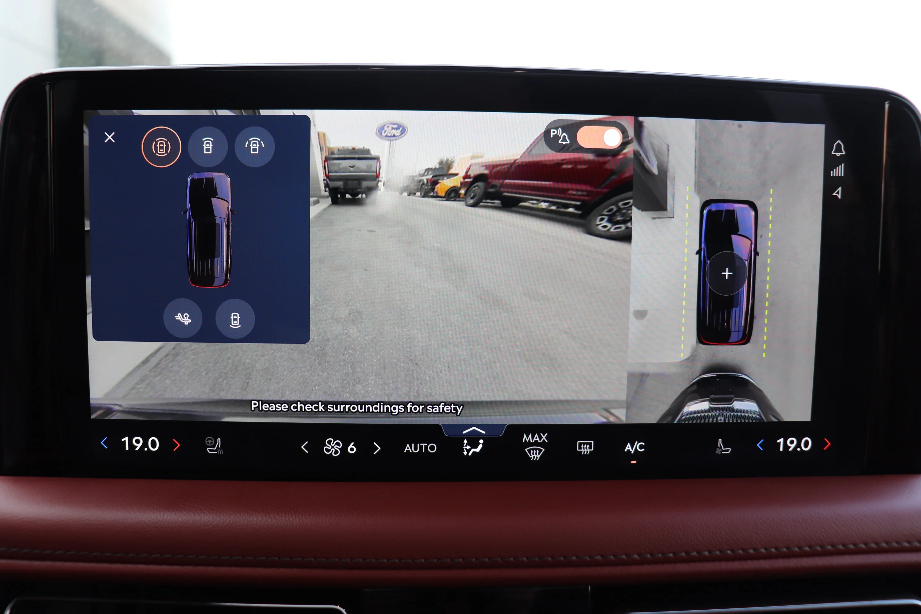 Used 2025 Black Lincoln Reserve image 20