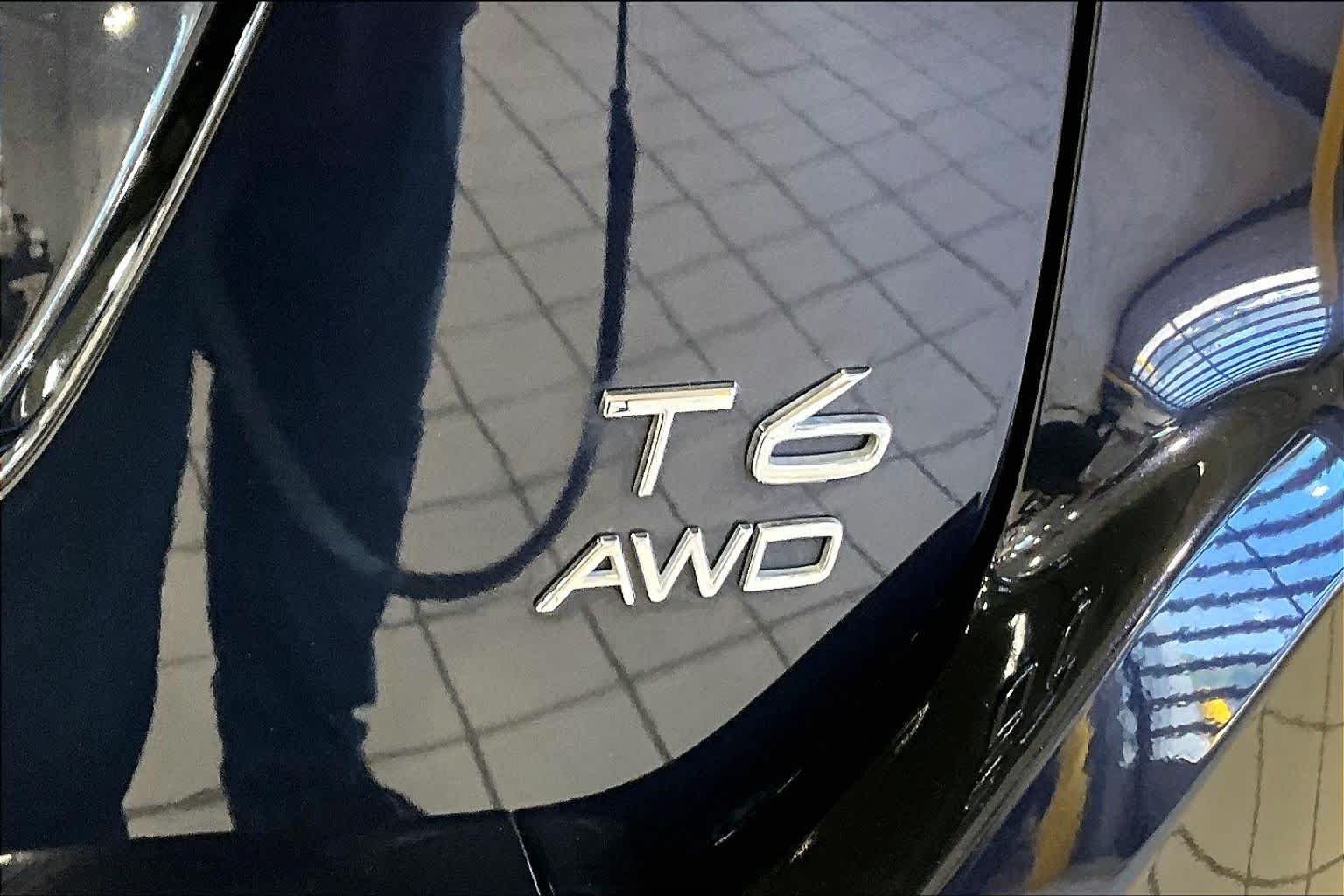 Used 2016 Magic Blue Metallic Volvo T6 Drive-E image 10