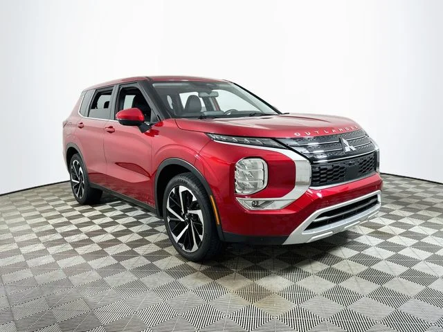 Certified Pre-Owned 2024 Mitsubishi Outlander SE Black Edition