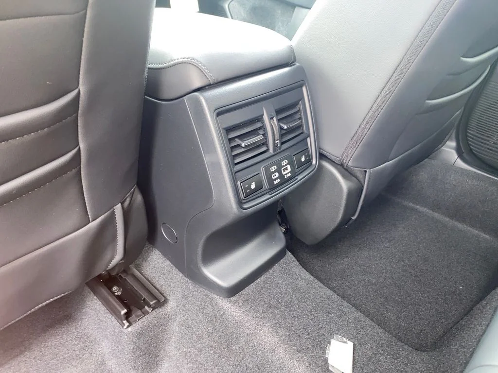 2026 Subaru Outback Touring XT - Photo 12