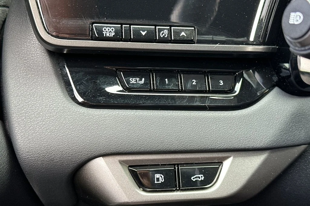 Used 2024 Black Lexus 500h F SPORT Performance image 28