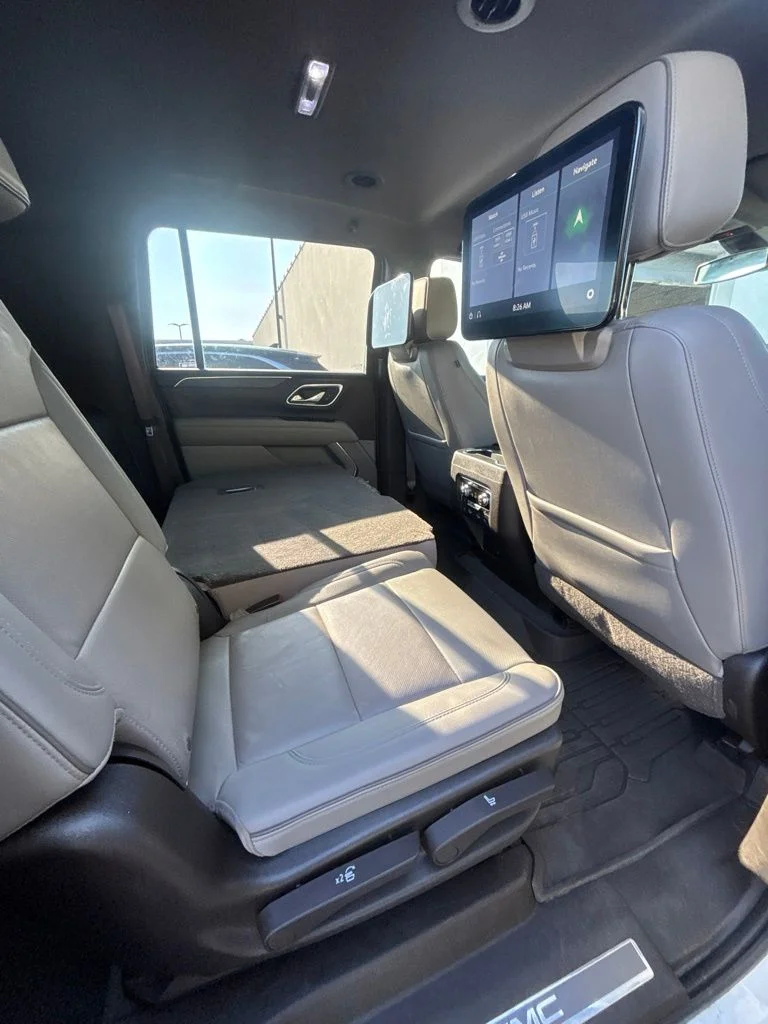 Used 2021 White GMC SLT image 21