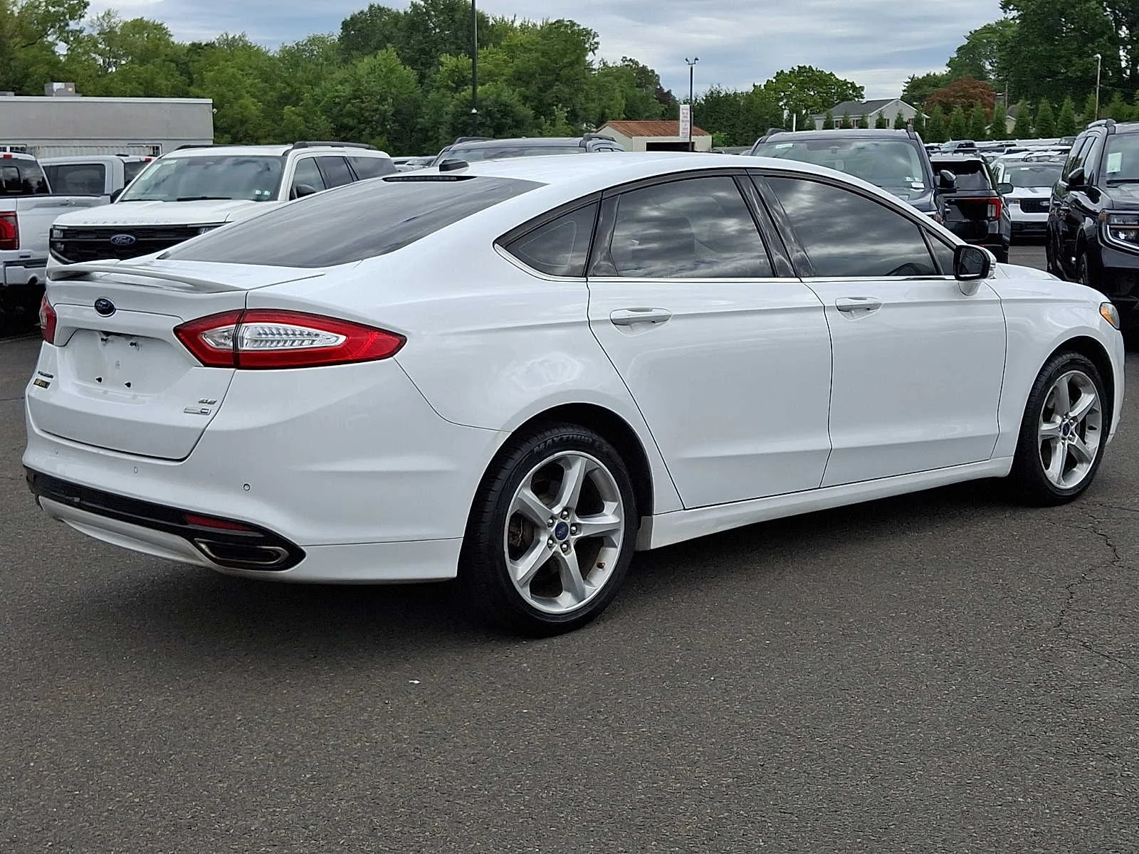 Used 2016 White Ford SE image 6