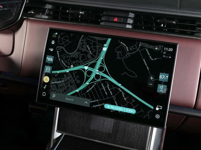 Used 2025 Hakuba Silver Metallic Land Rover Autobiography image 15