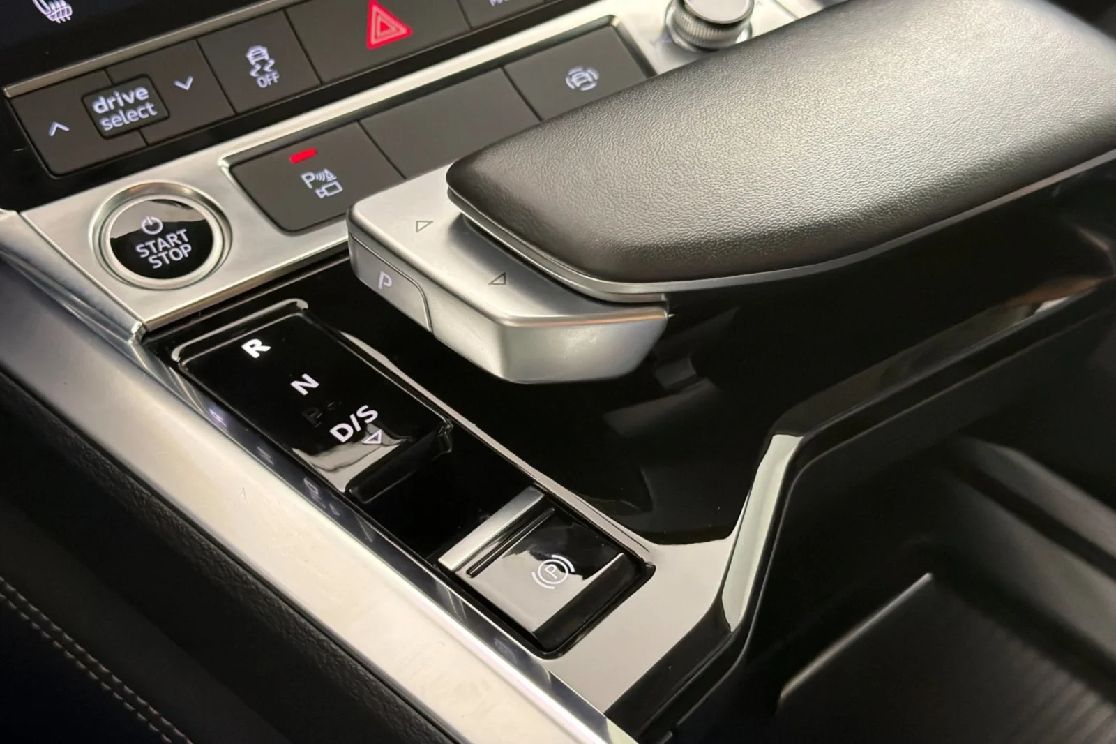 Used 2024 Glacier White Metallic Audi Premium quattro image 19
