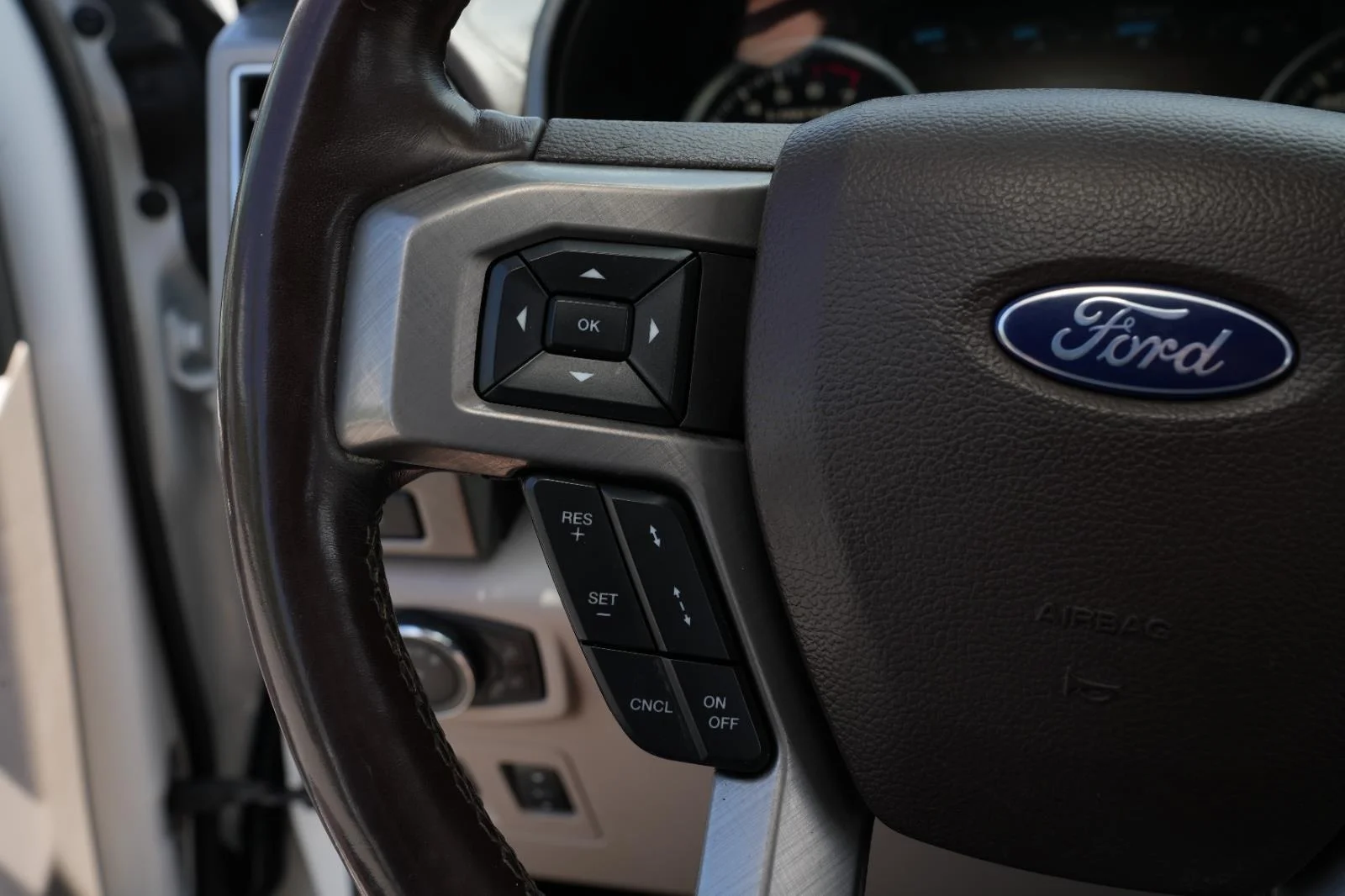 Used 2020 White Ford Limited image 21