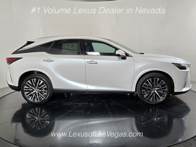 New 2026 White Pearl Lexus PREMIUM PLUS image 3