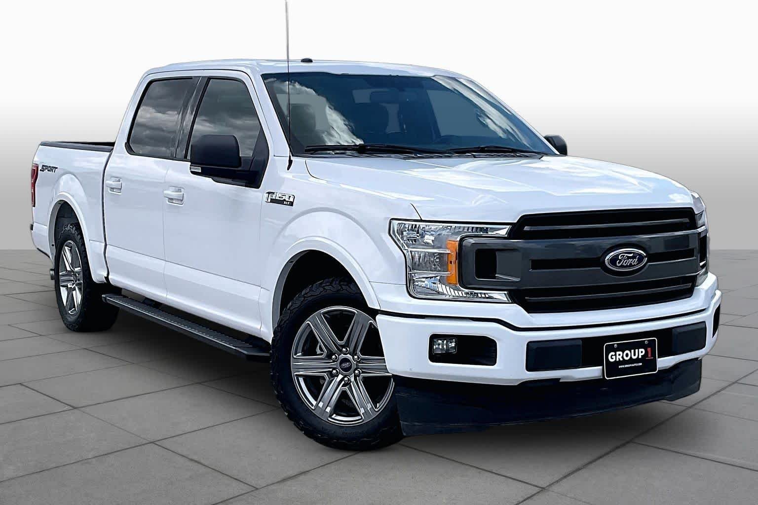 Used 2018 Oxford White Ford XLT image 3
