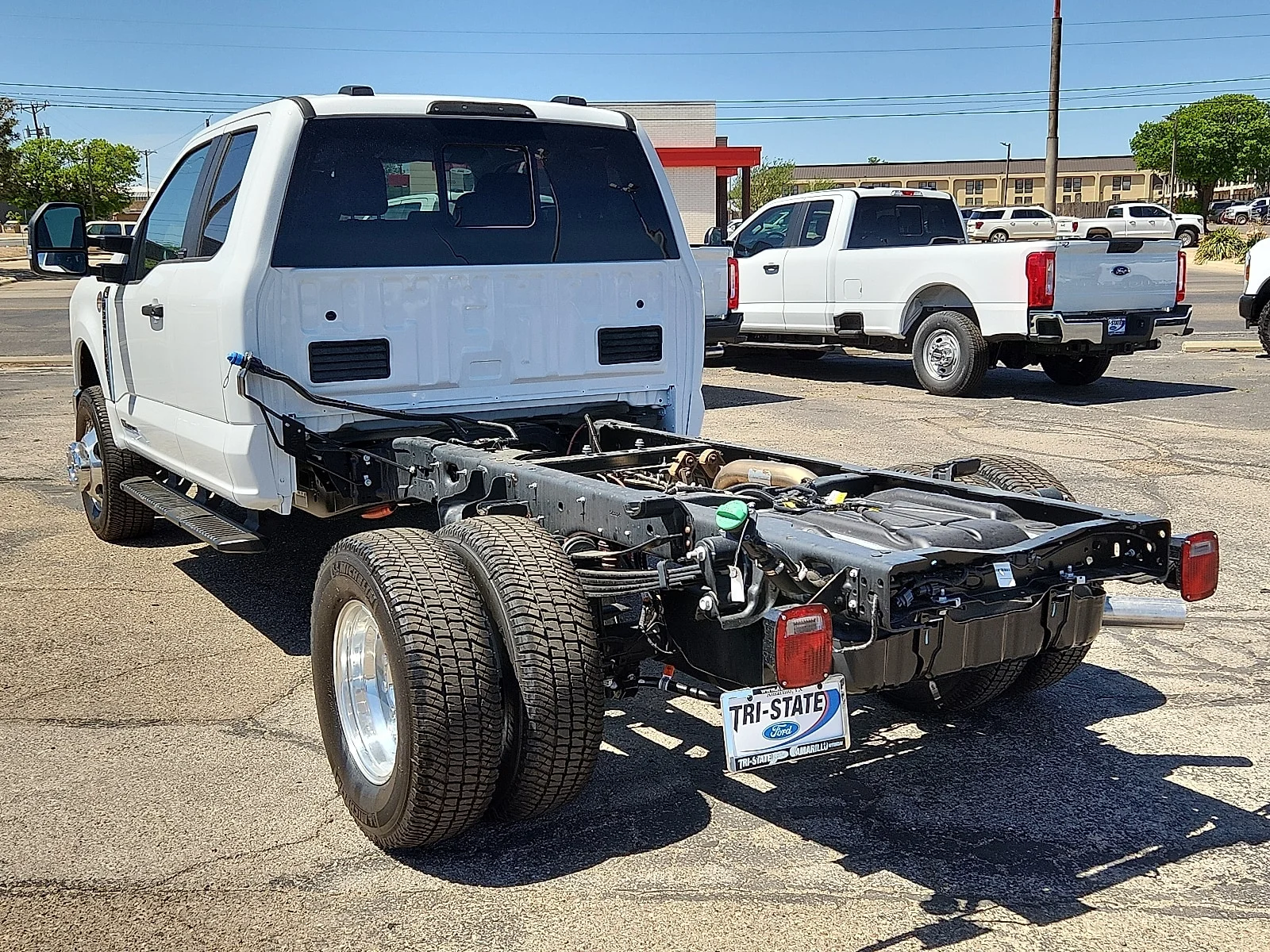 New 2026 Oxford White Ford F-350&reg; XL image 3