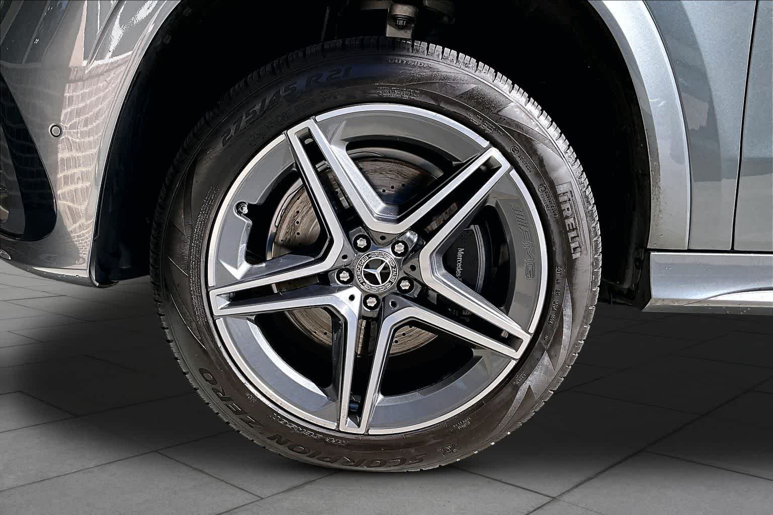 Used 2024 Selenite Grey Metallic Mercedes-Benz GLS 450 image 11