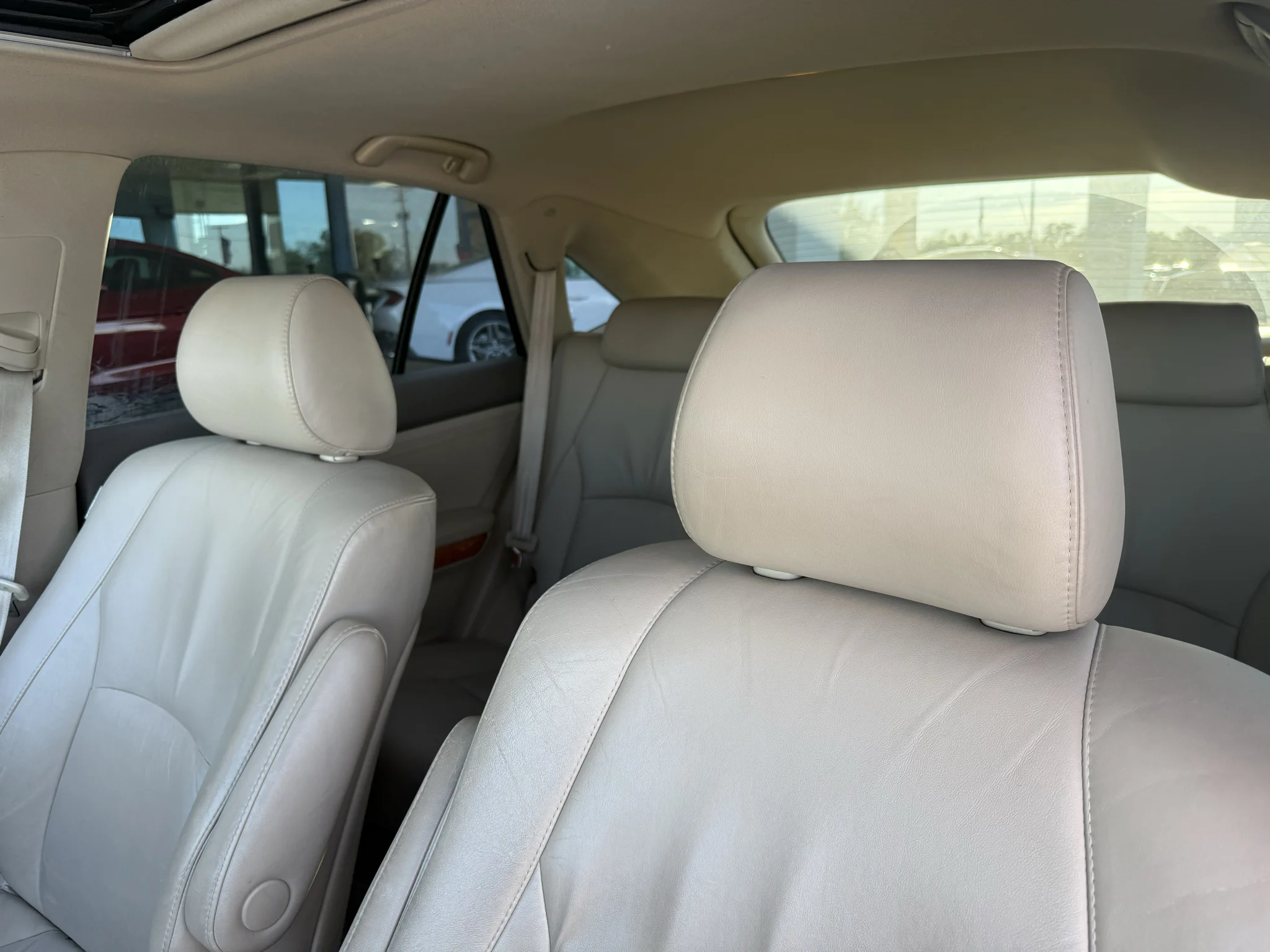 Used 2007  Lexus Base image 9
