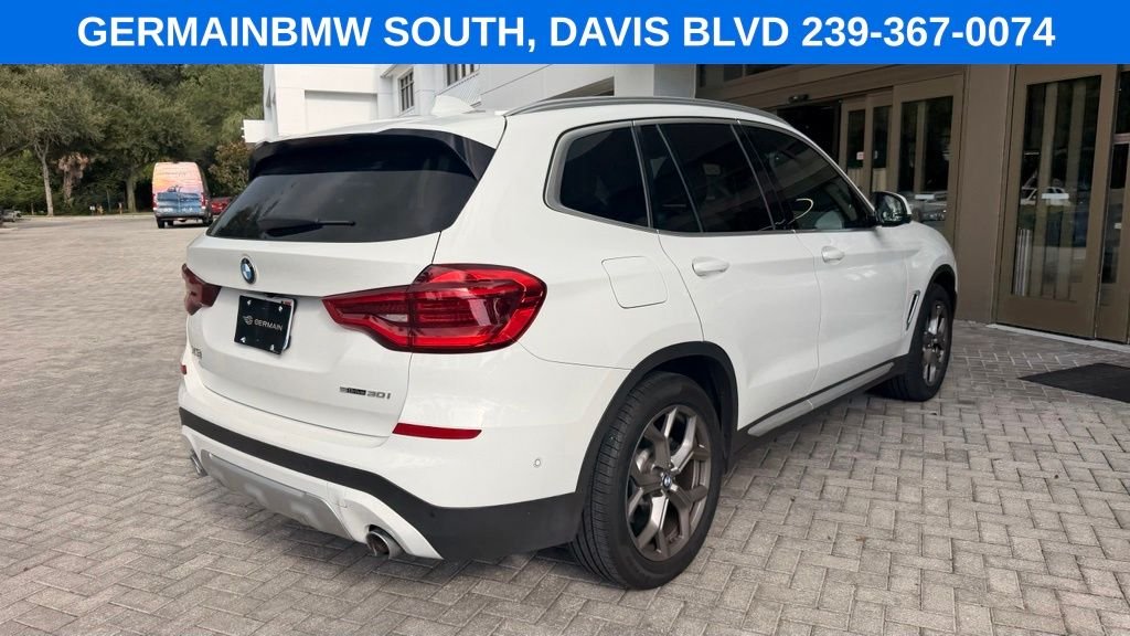 Used 2021 Alpine White BMW sDrive30i image 10