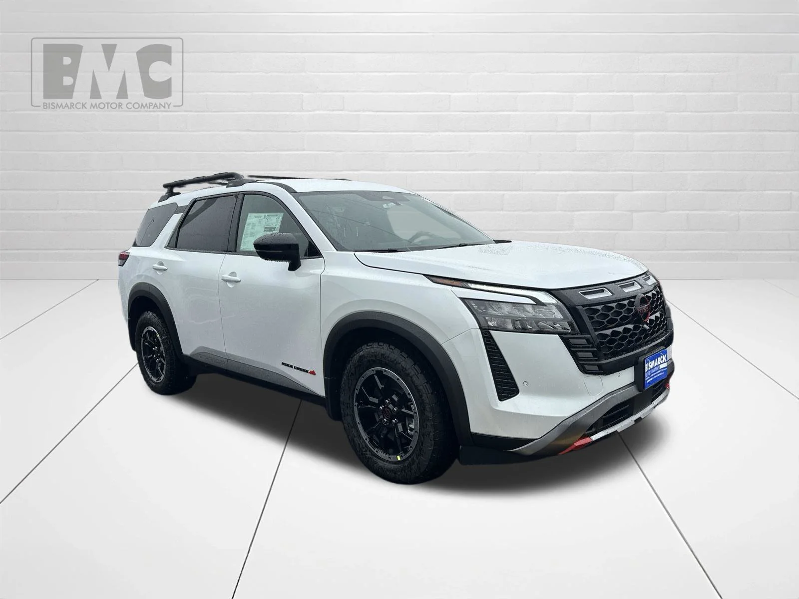 New 2026 Everest White Pearl TriCoat Nissan Rock Creek® image 2