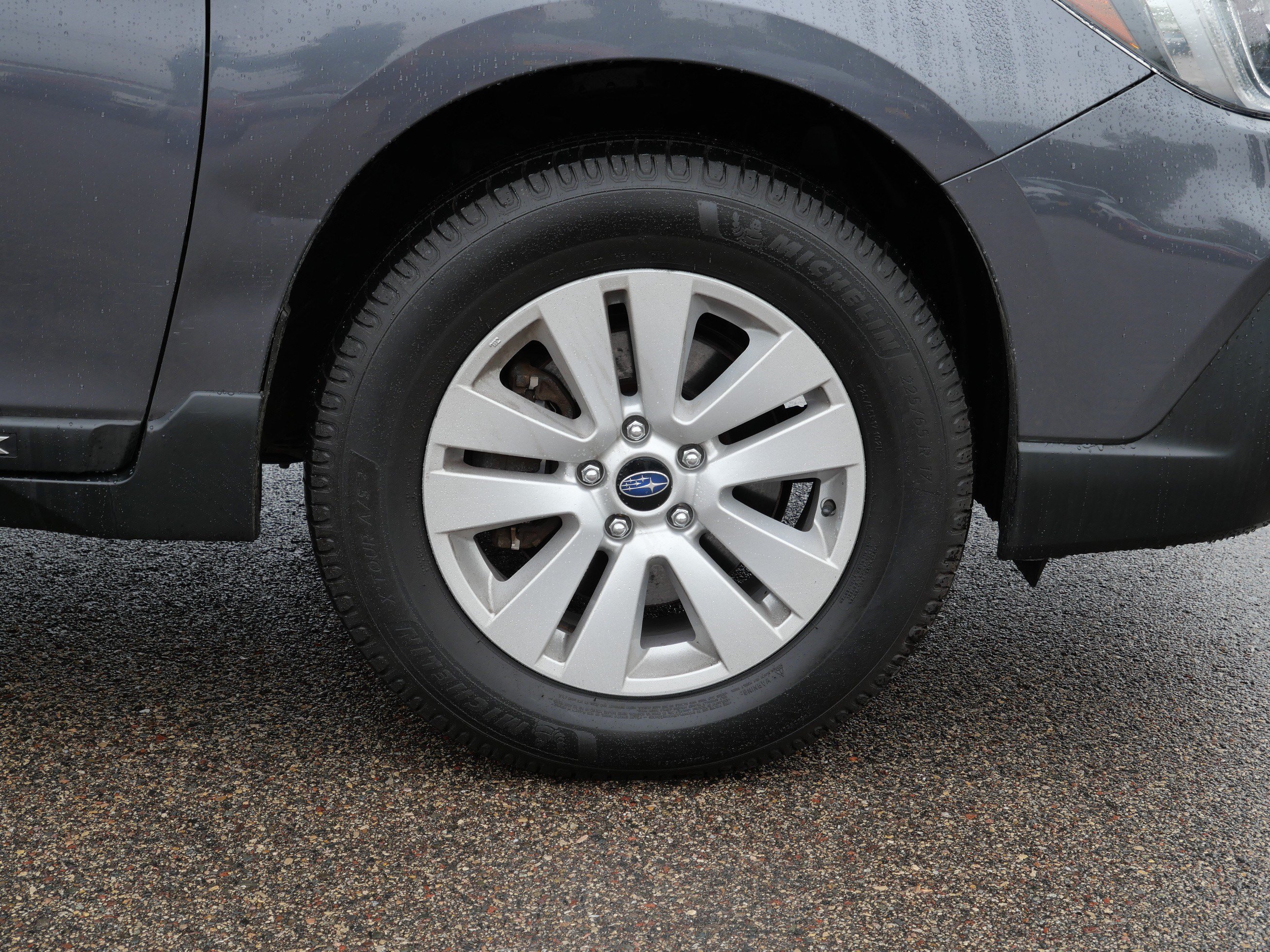 Used 2019 Magnetite Gray Metallic Subaru WGN 2.5I image 15