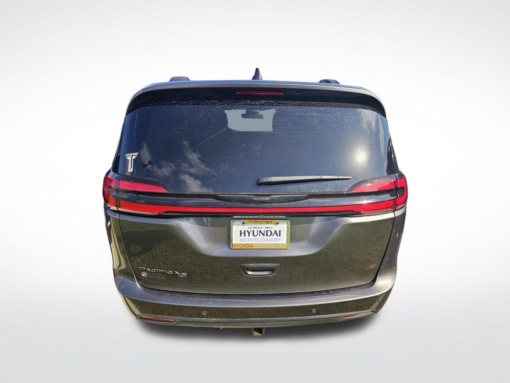 Used 2023 Gray Chrysler Touring L image 15
