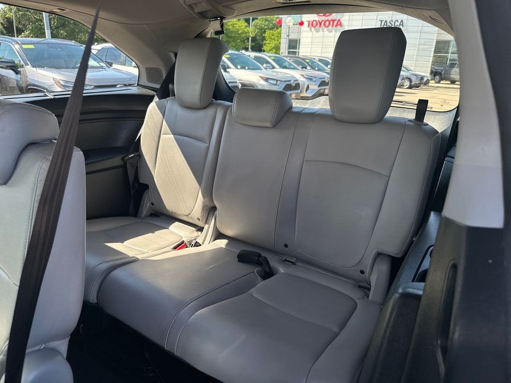 Used 2018 Gray Honda Elite image 46