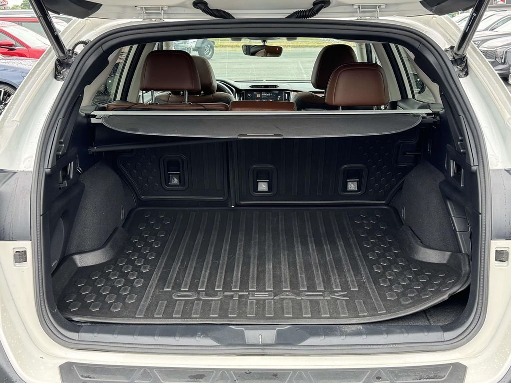 Used 2022 White Subaru Touring image 29