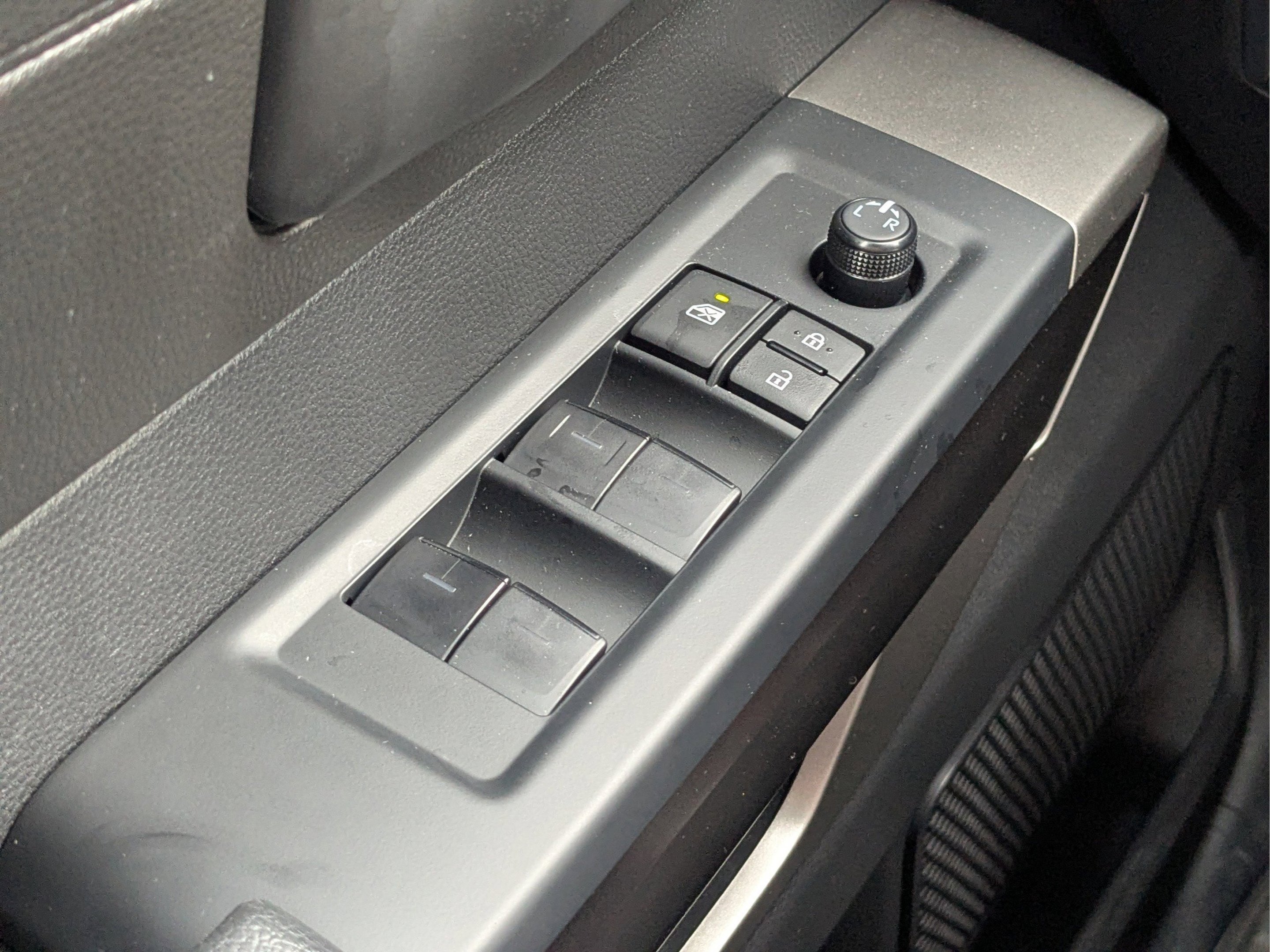 2026 Toyota Tundra SR5 - Photo 22