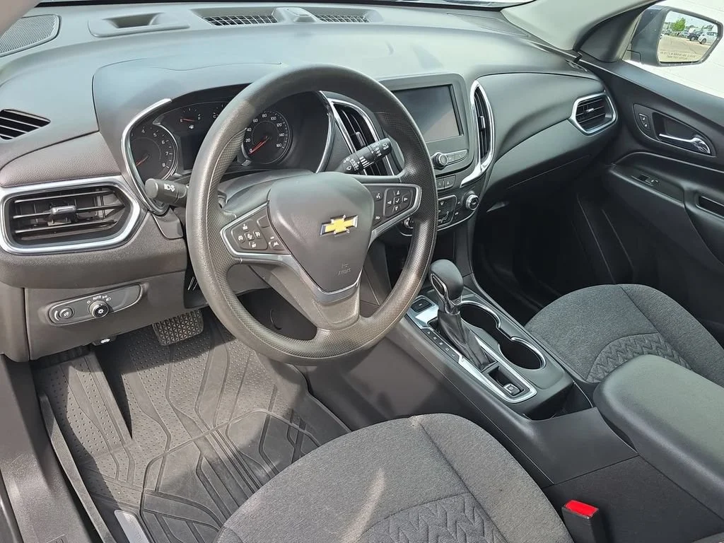 Used 2023 IRON GRAY METALLIC Chevrolet LT image 10