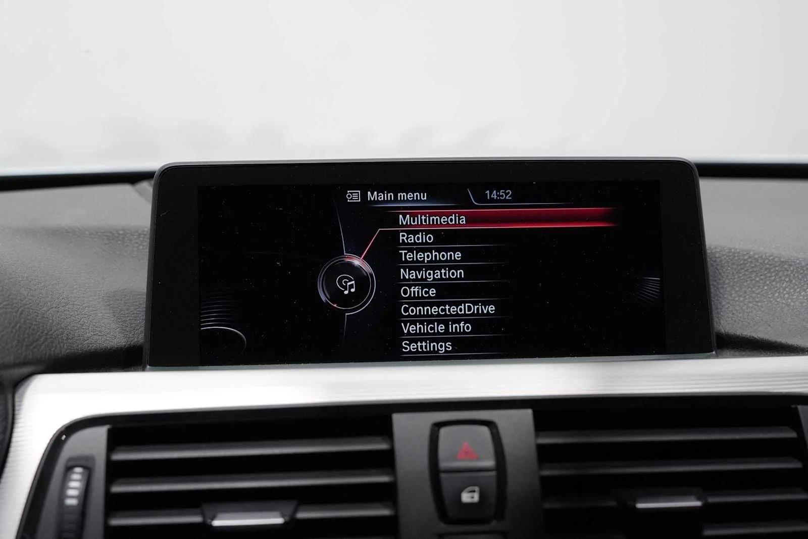 Used 2015 GREY BMW  image 17