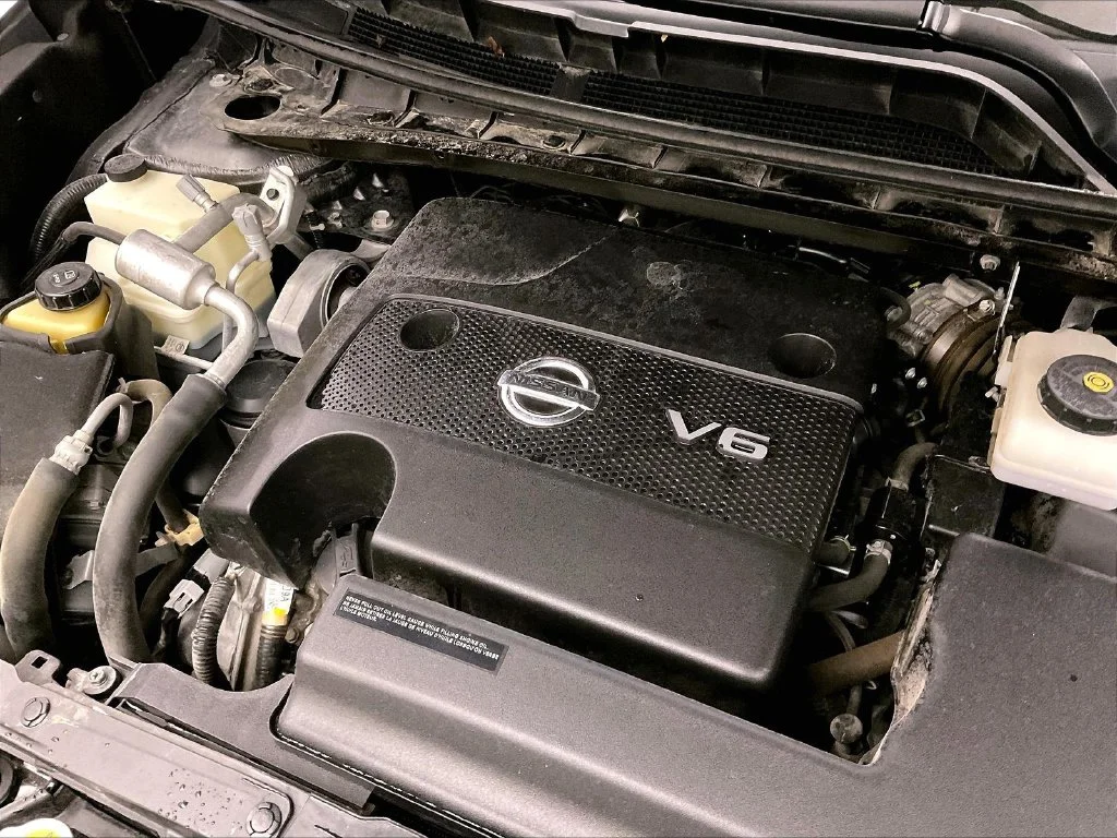 Used 2022 Gray Nissan SL image 39