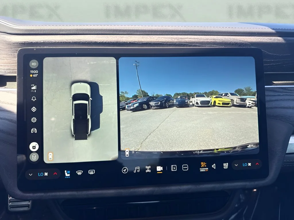Used 2022 White Rivian Adventure image 18